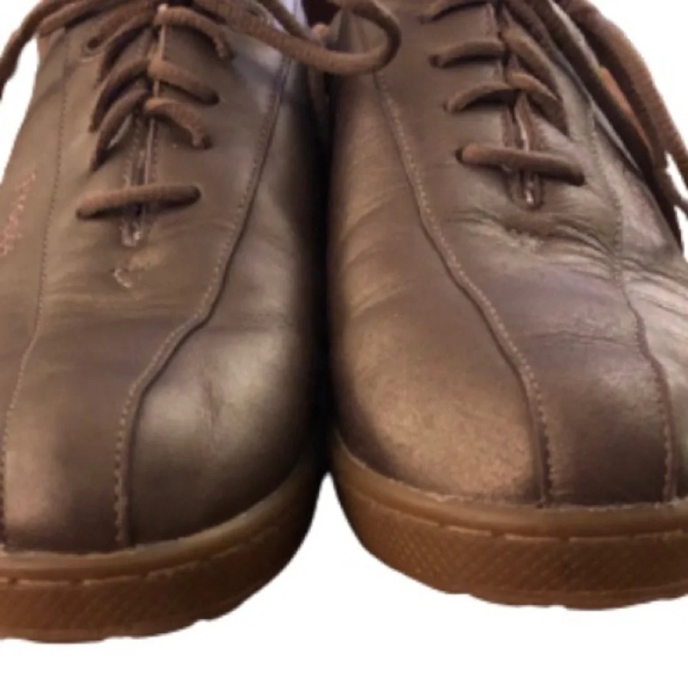 Propet  W3606 bronze Firefly lace up comfrt snkrs SIZE 9.5N metallic